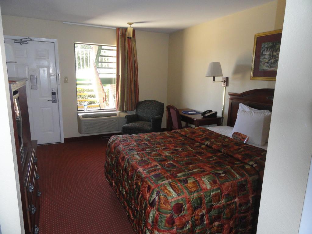 Studio 6 Waco Downtown Baylor Экстерьер фото